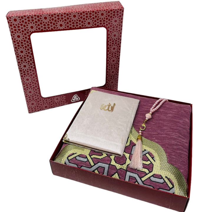 Gift Box With Prayer mat, Tasbeeh & Yaseen Dua Books-theislamicshop.com