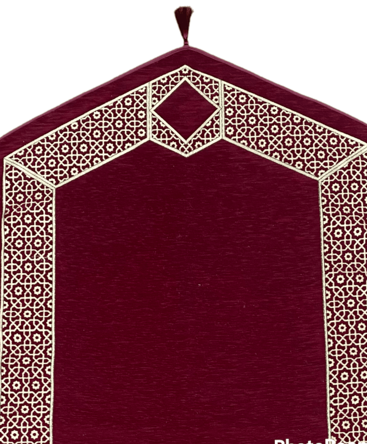 Waaw Premiup chenille  prayer mat With Tassel/Maroon High Quality -TheIslamicshop.com
